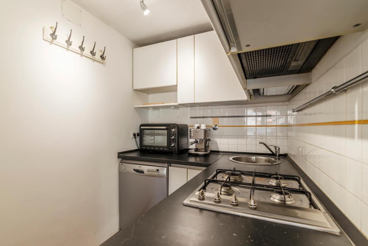 Banchi Vecchi Apartment With Terrace Rome Exterior photo